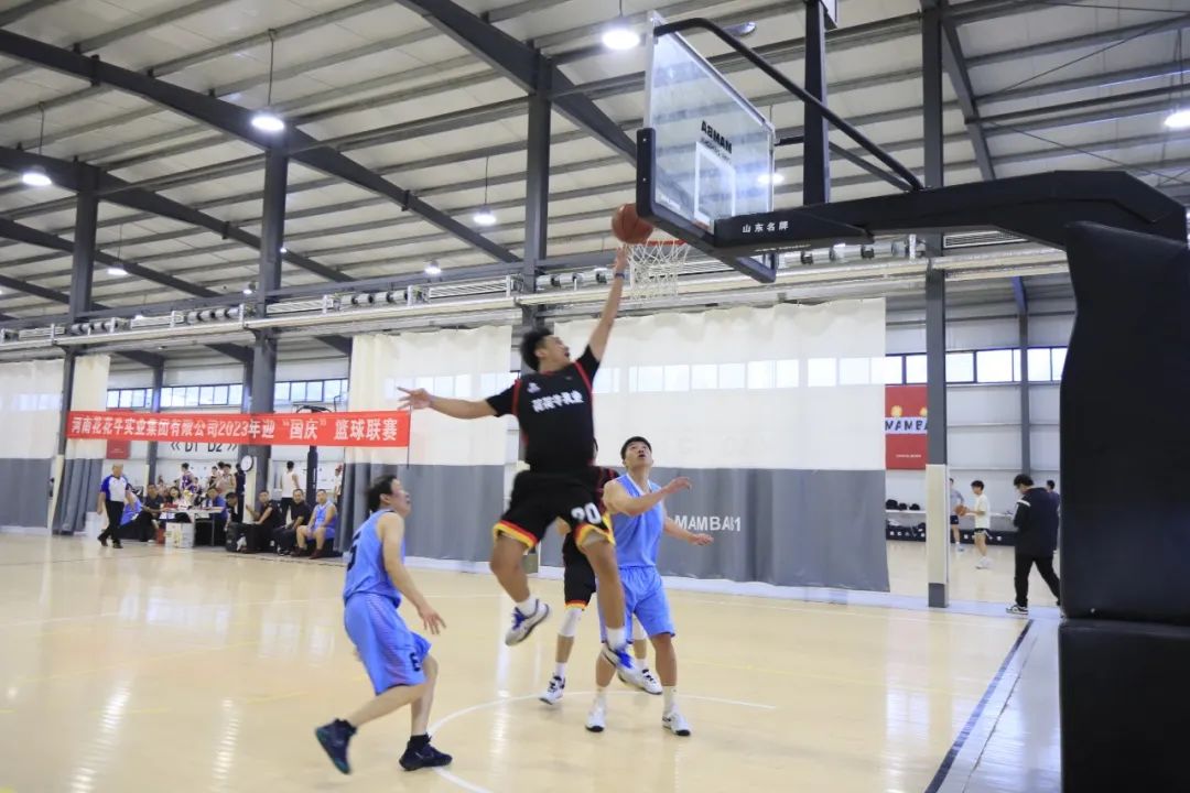 花花牛丨奪冠，奪冠，奪冠！?。∮霉谲姙橹袊汉炔剩。?！