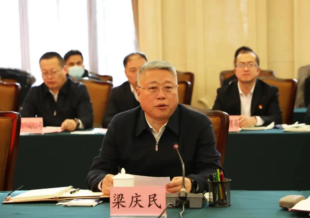 產(chǎn)業(yè)聯(lián)動(dòng)促發(fā)展 合作共贏創(chuàng)未來(lái) | 佳木斯市政府、富錦市政府與花花牛乳業(yè)集團(tuán)正式簽署戰(zhàn)略合作協(xié)議