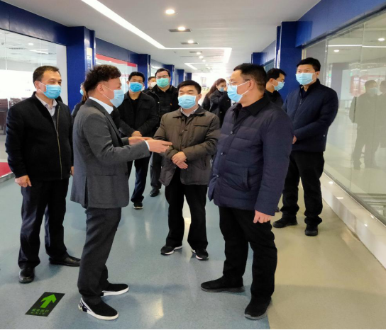 省委統(tǒng)戰(zhàn)部副部長張紅林一行蒞臨花花牛乳業(yè)集團 調(diào)研復(fù)工復(fù)產(chǎn)暨二七區(qū)民營經(jīng)濟發(fā)展工作座談會