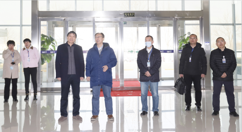 花花牛丨東北農(nóng)大食品學(xué)院院長、中原食品實(shí)驗(yàn)室首席科學(xué)家姜毓君教授蒞臨花花牛乳業(yè)集團(tuán)調(diào)研